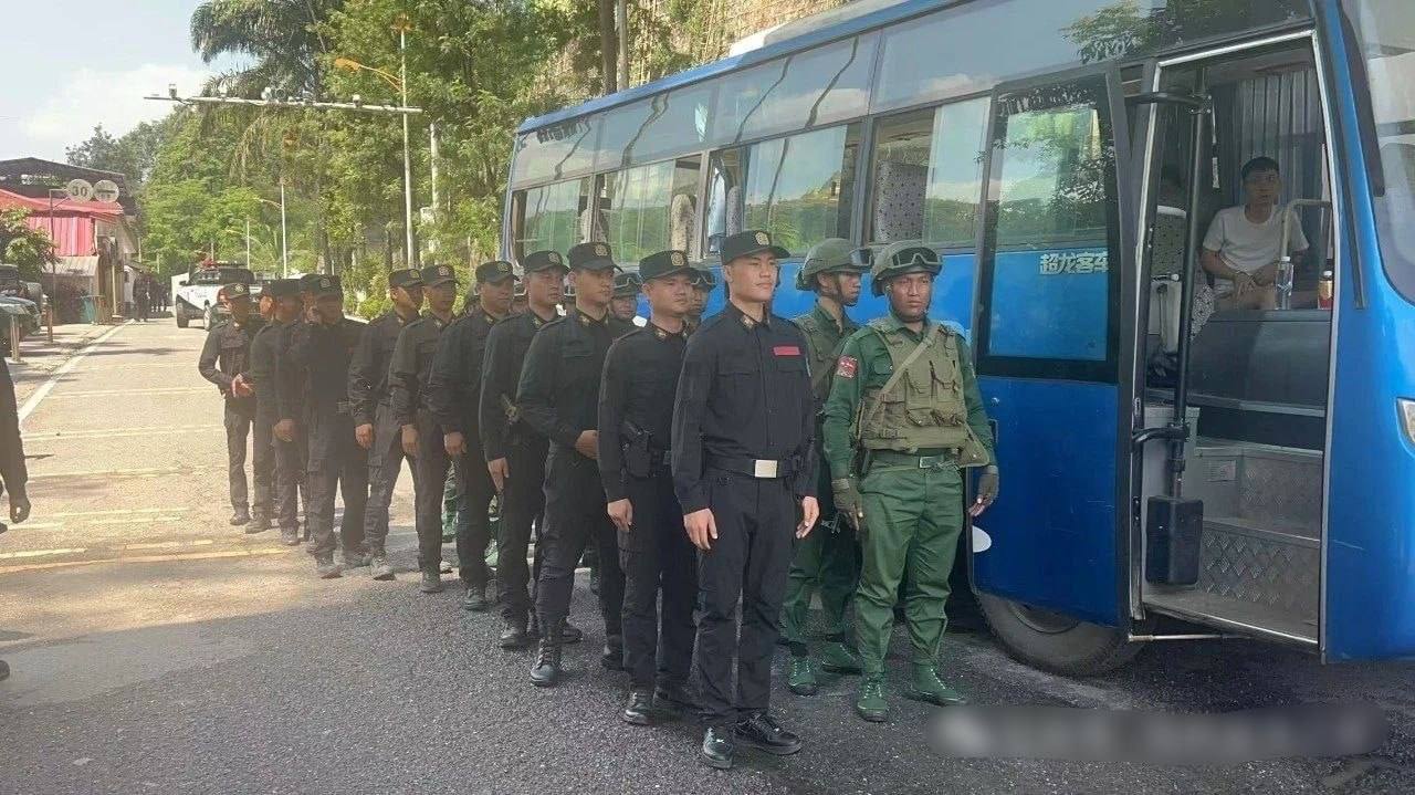 佤邦与缅北第四特区联手捣毁大型电诈窝点 78 人落网 10 名嫌犯移交中方